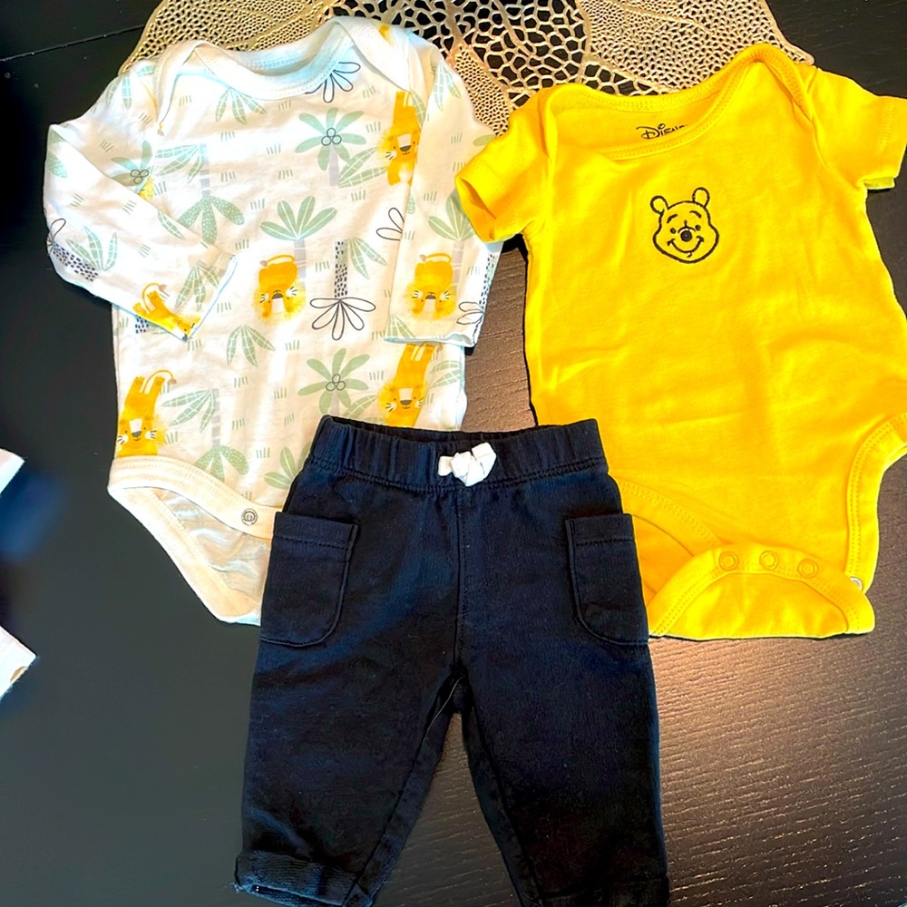 🩵 BUNDLE OF 3 Baby Boy SZ 0-3M  Disney, Sterling Baby, Carters All Like New